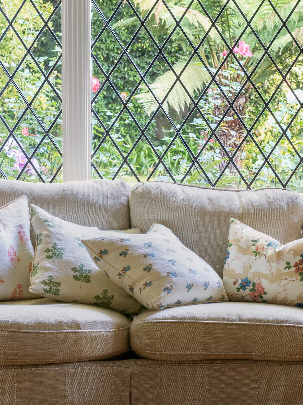Anna Floral' Linen Fabric - Blue Brown – Nathan Turner