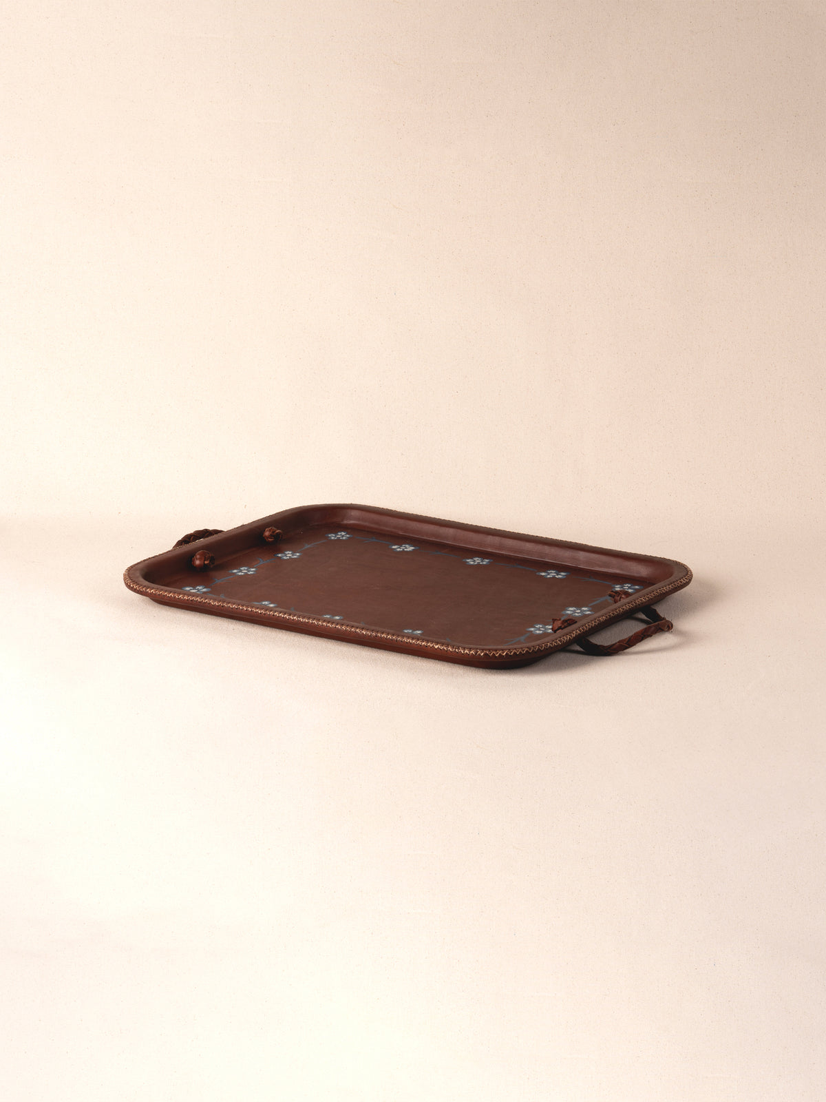 Hand-painted natural vaquetta leather rectangle catch-all tray
