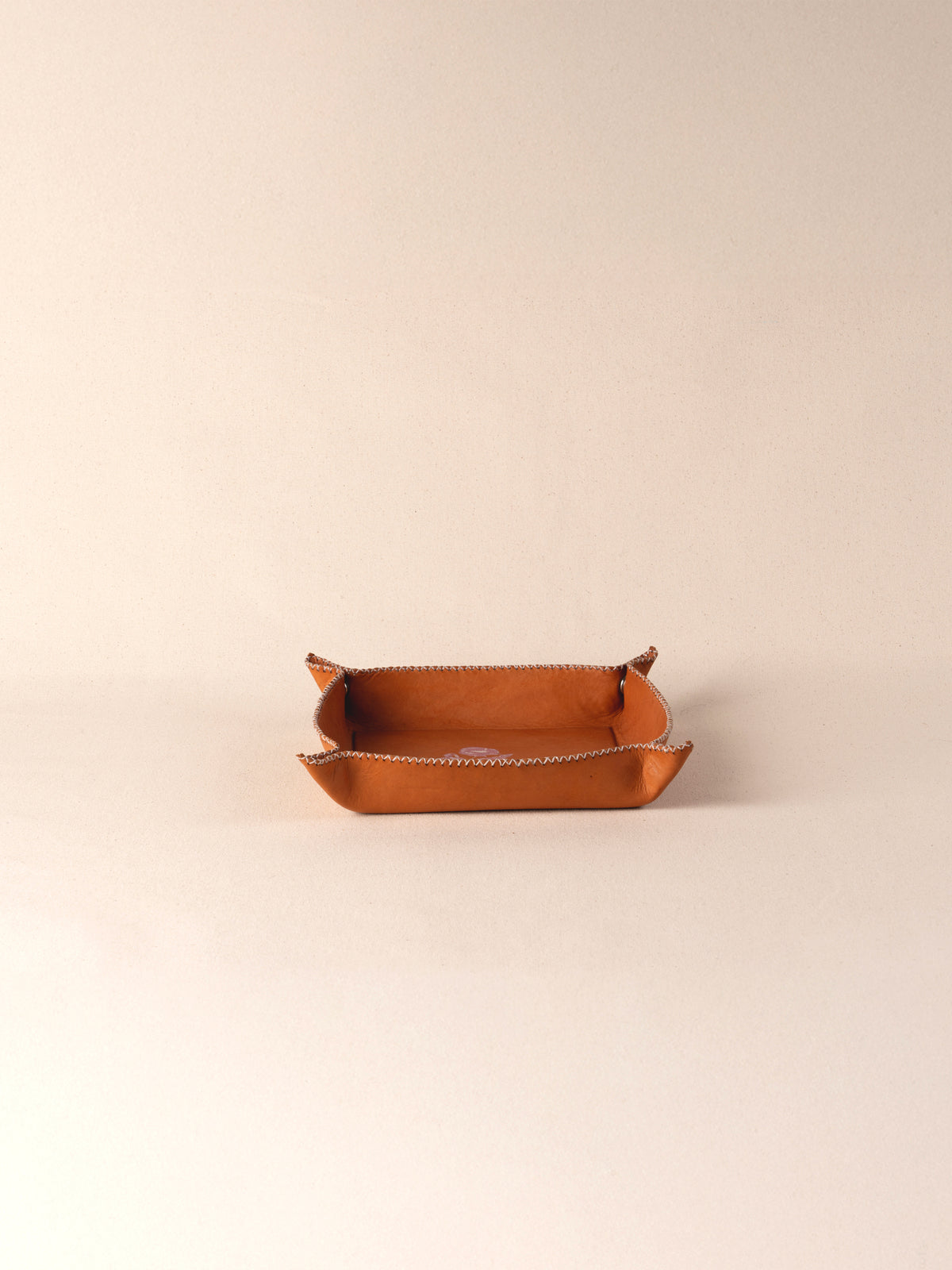 Hand-painted vaquetta leather square catch-all tray