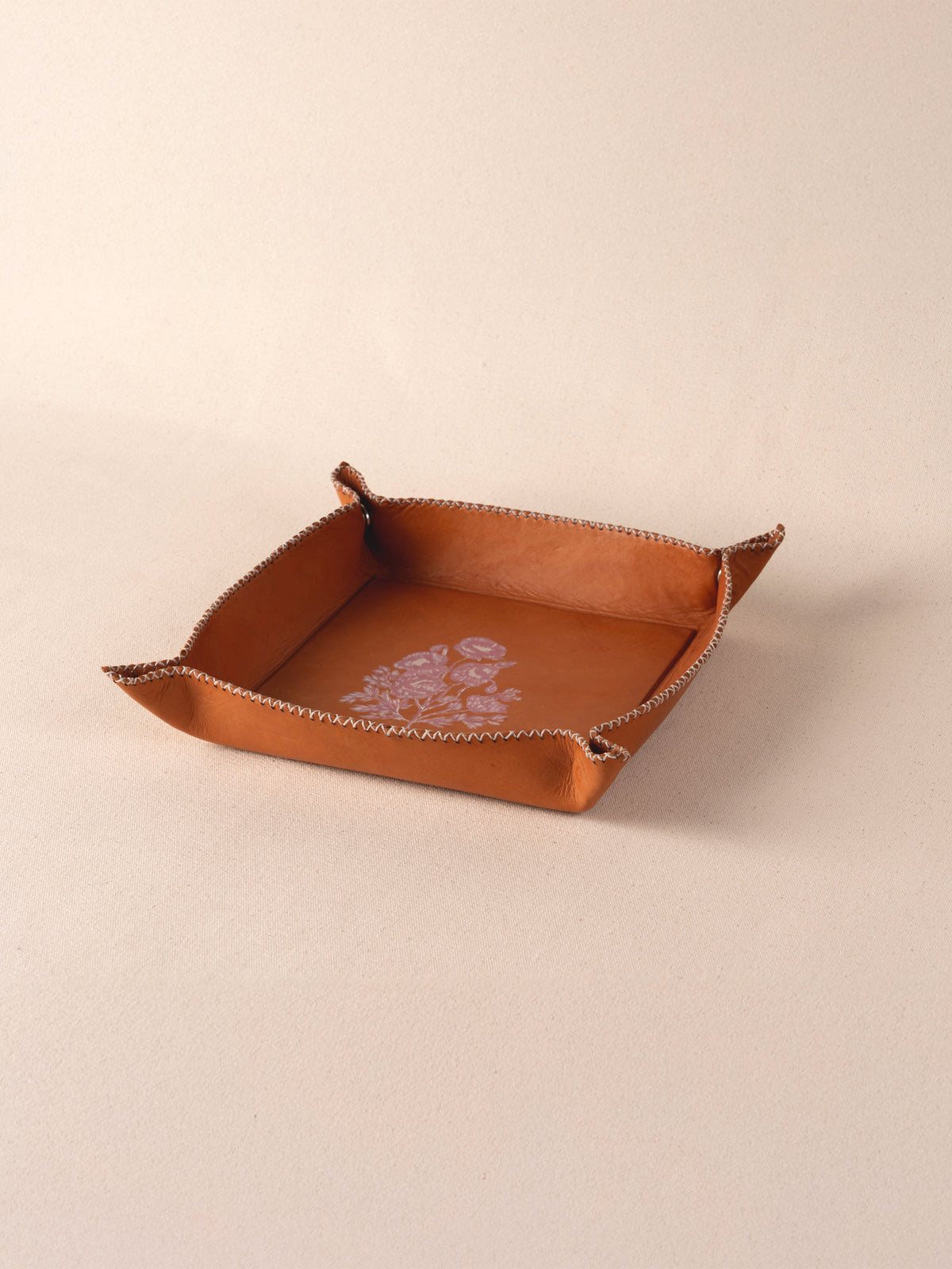 Hand-painted vaquetta leather square catch-all tray