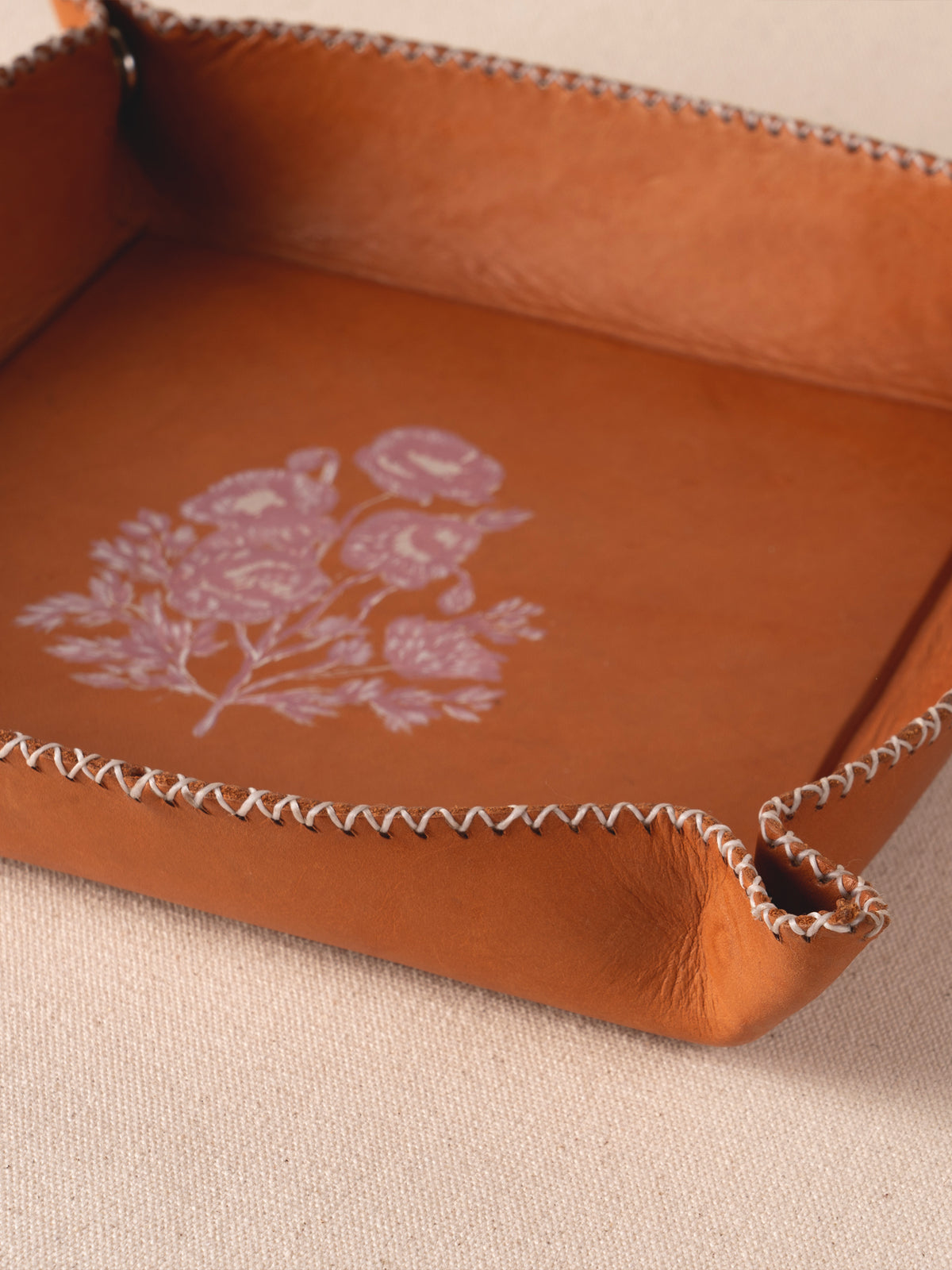 Hand-painted vaquetta leather square catch-all tray